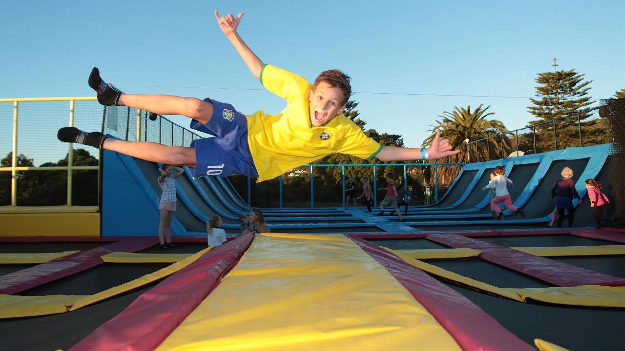 Top Reasons to Take Your Kids to a Trampoline Park